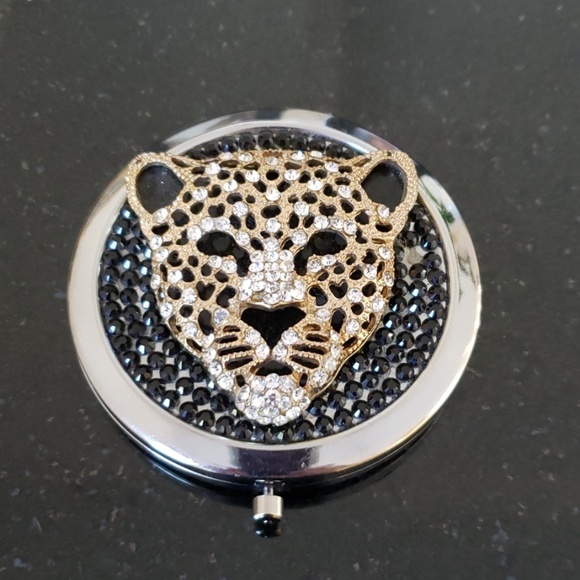 Accessories - Beautiful embellished compact mirror